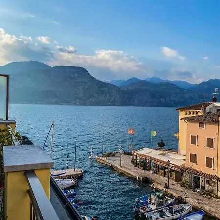 Apartment Casa Elvira Brenzone sul Garda