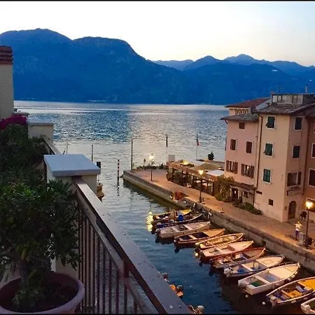 Casa Elvira Apartment Brenzone sul Garda