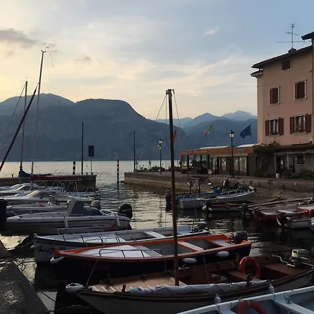 Casa Elvira Apartment Brenzone sul Garda